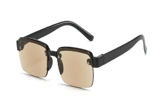 Gafas Elegantes color Cafe para el Sol disponible en Yaxa Colombia